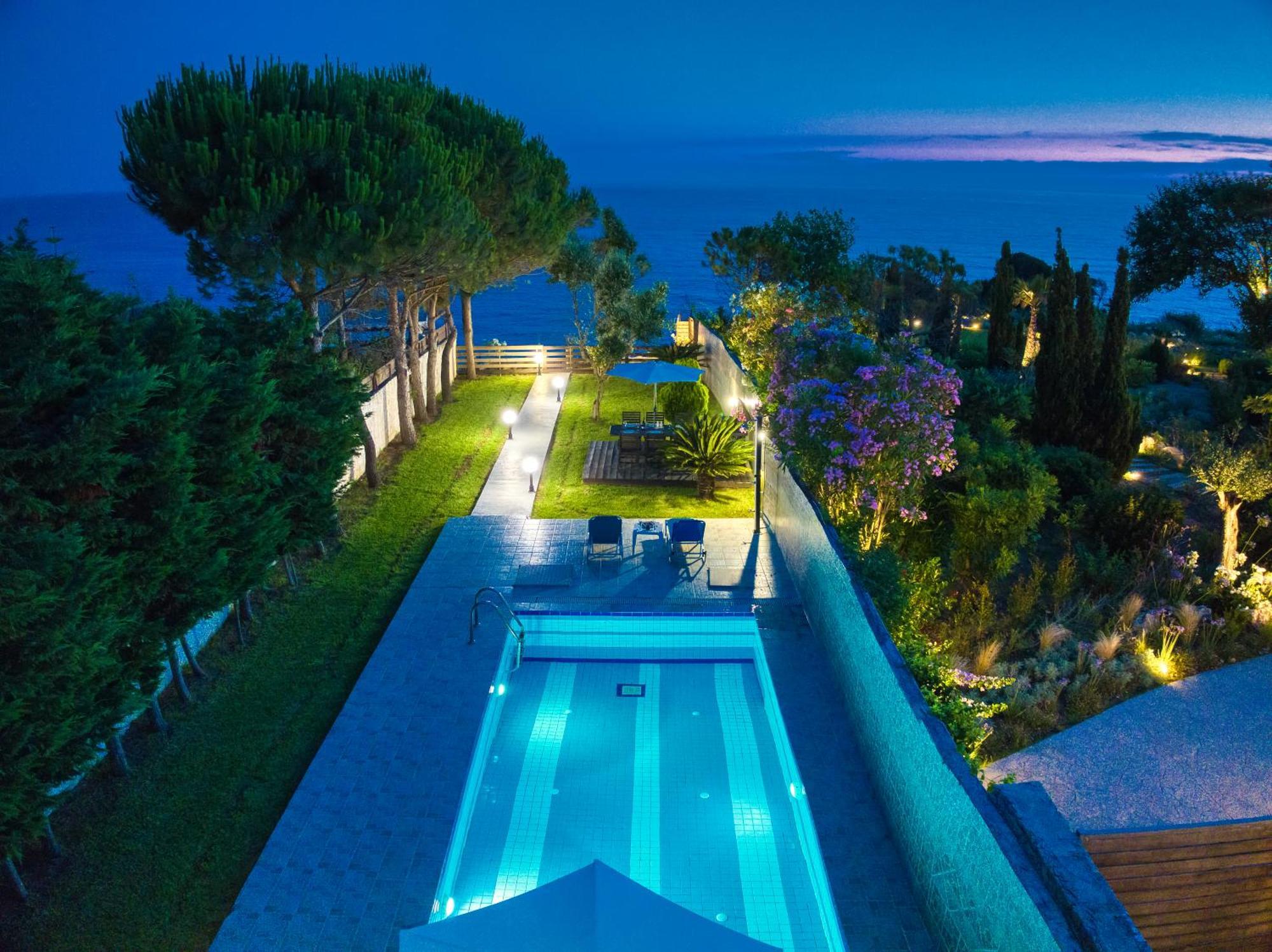 Villa Angela Agios Matthaios  Ngoại thất bức ảnh