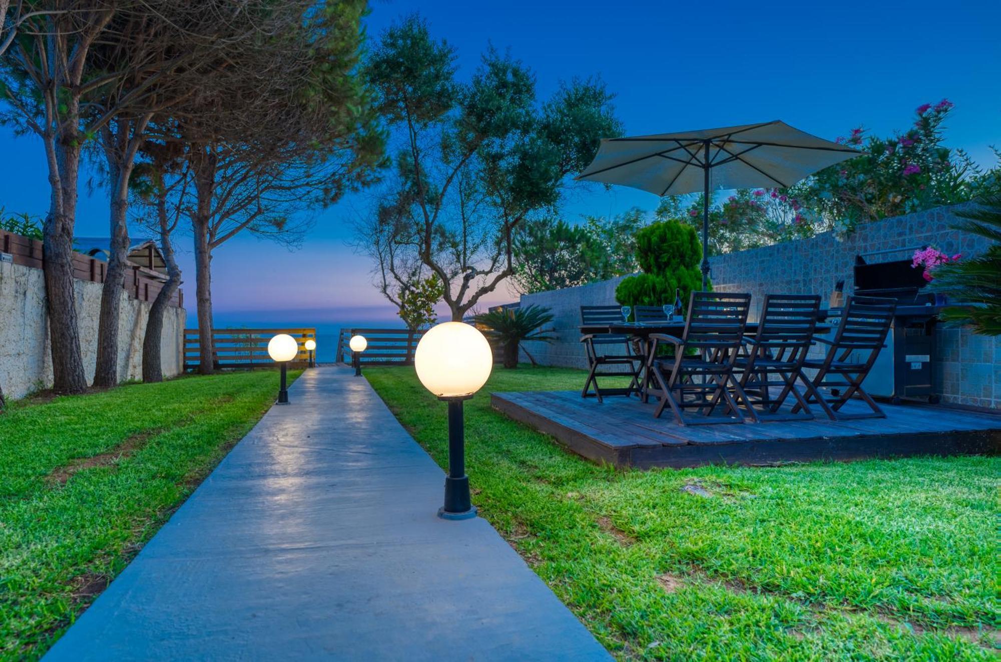 Villa Angela Agios Matthaios  Ngoại thất bức ảnh