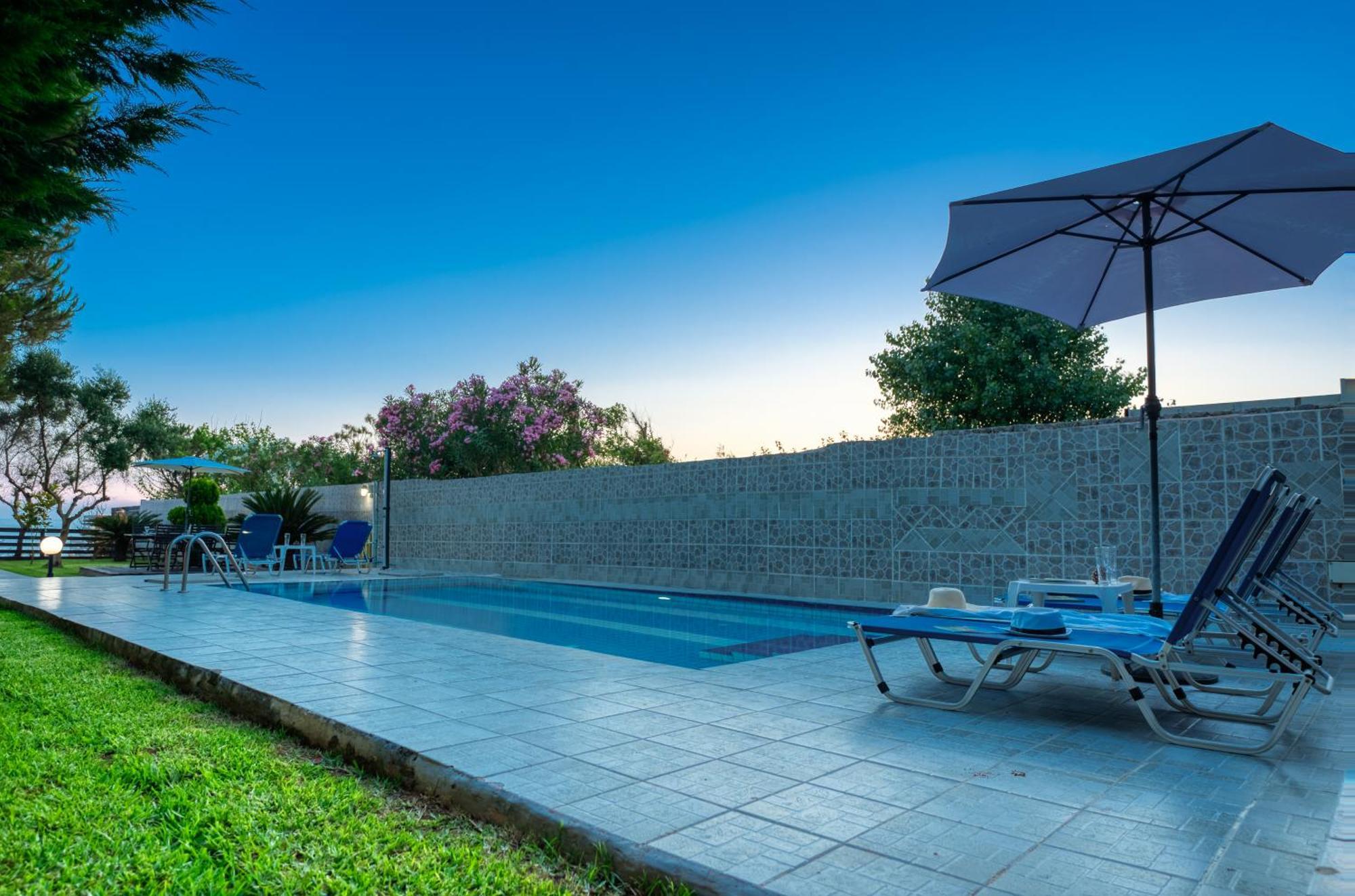 Villa Angela Agios Matthaios  Ngoại thất bức ảnh