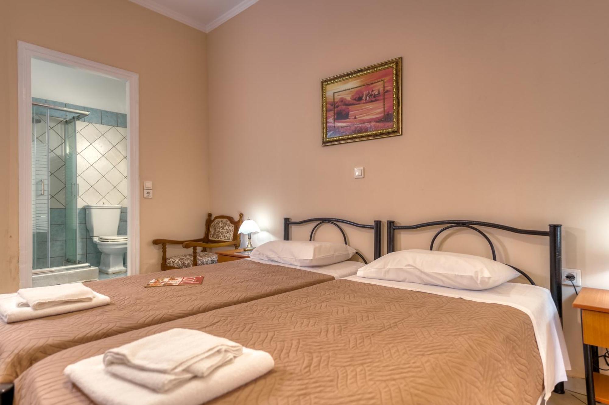Villa Angela Agios Matthaios  Ngoại thất bức ảnh