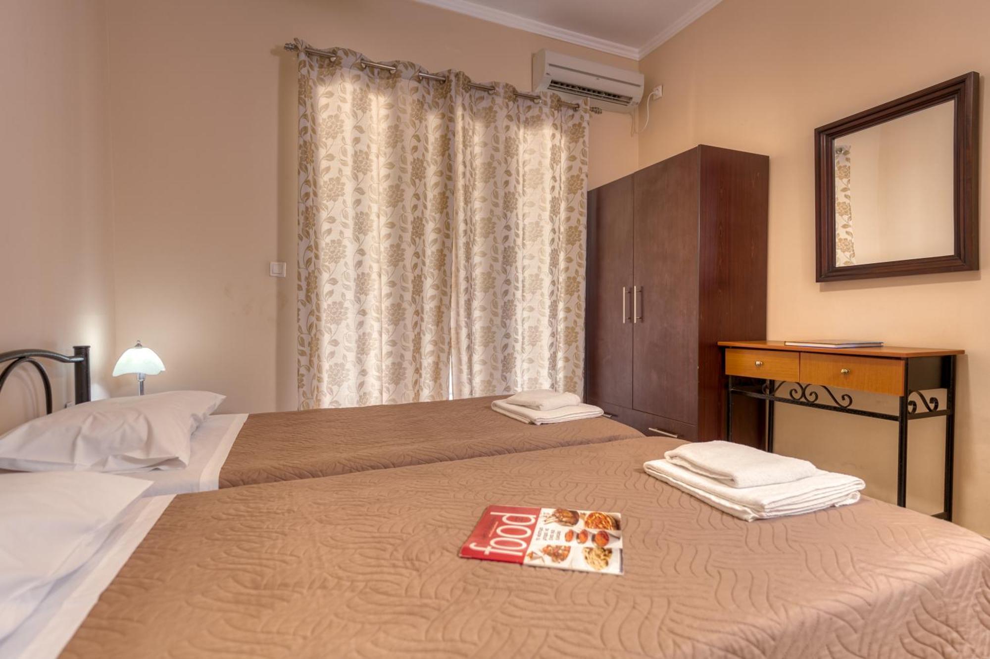 Villa Angela Agios Matthaios  Ngoại thất bức ảnh
