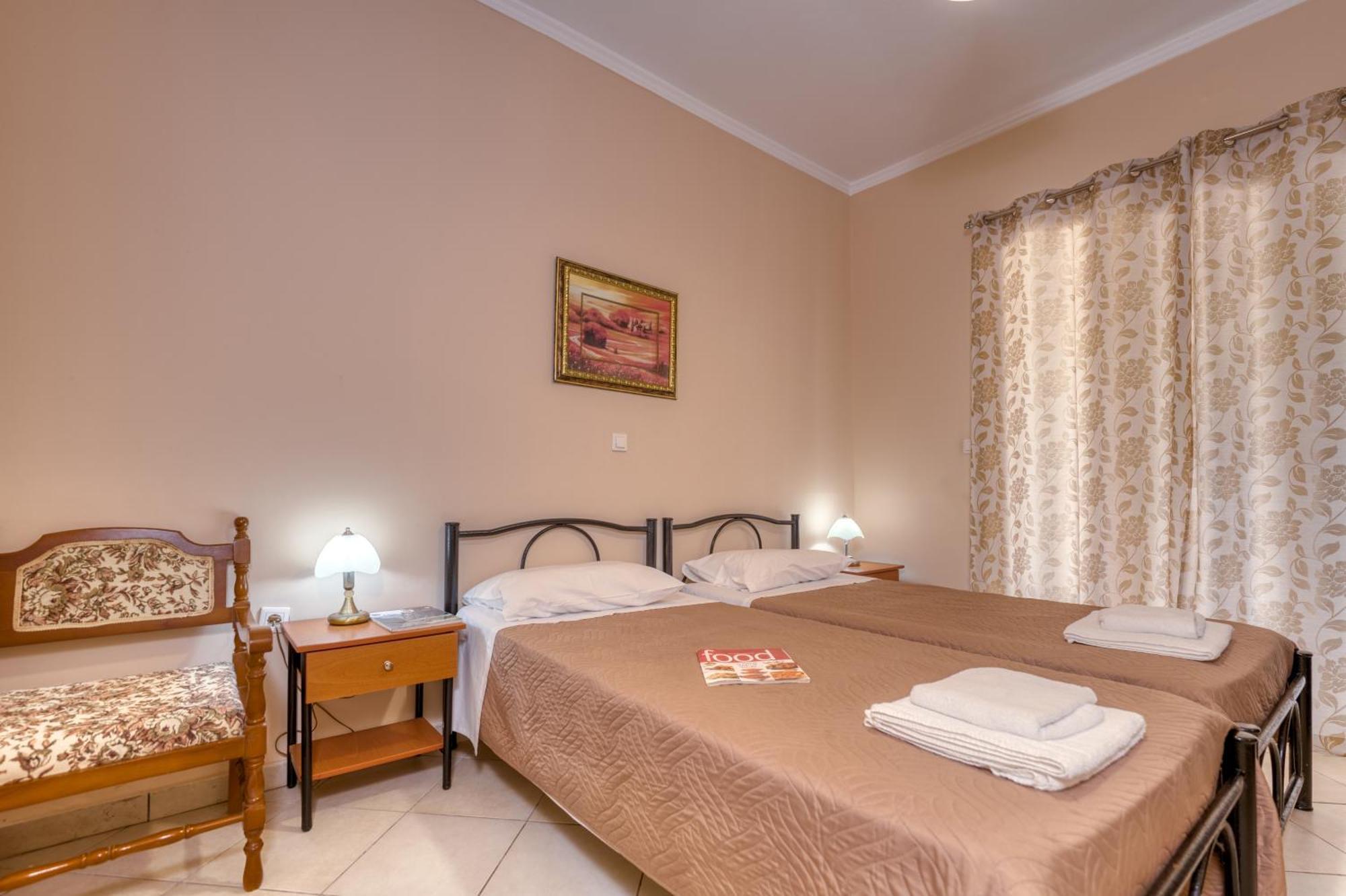 Villa Angela Agios Matthaios  Ngoại thất bức ảnh