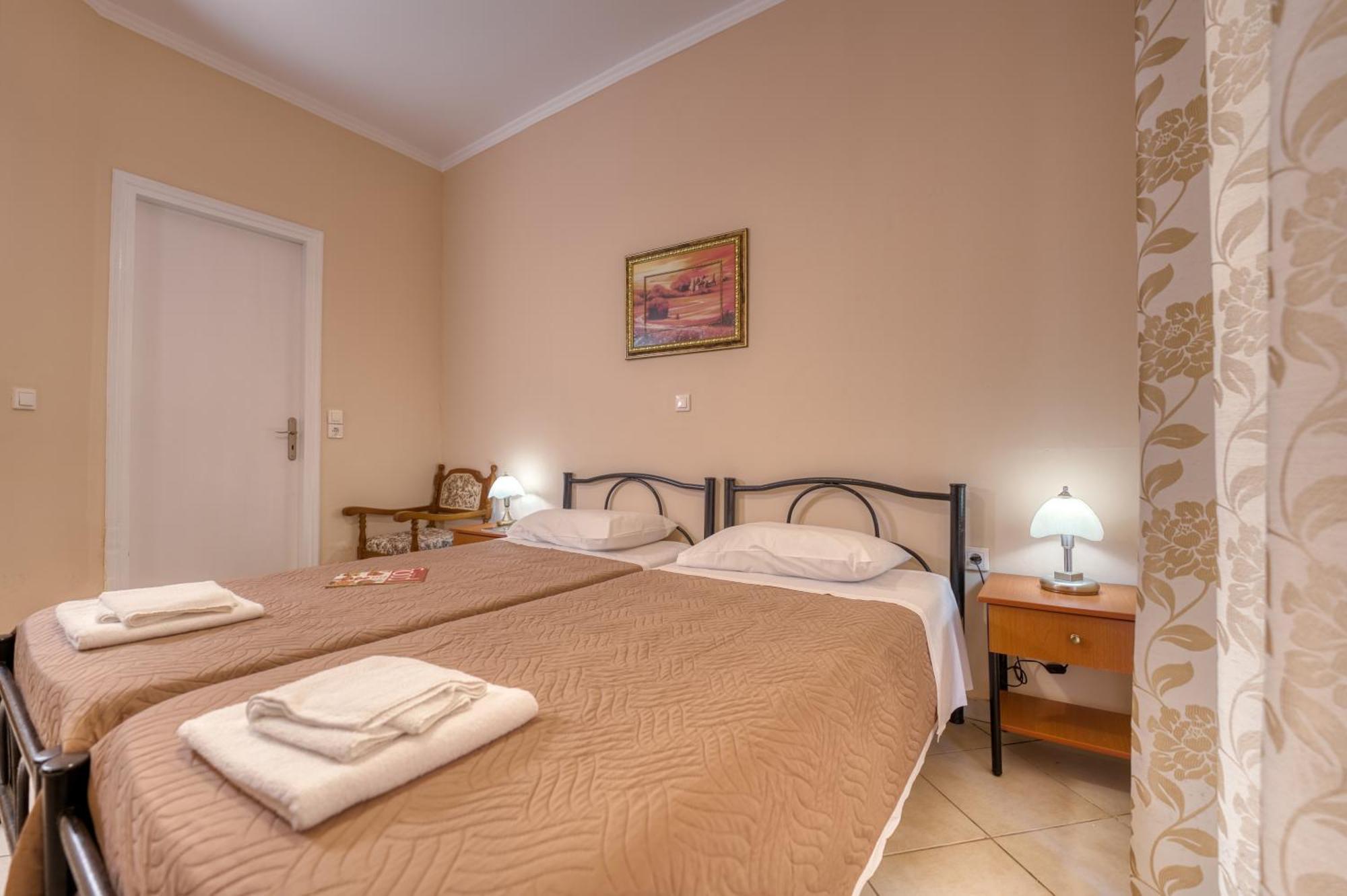 Villa Angela Agios Matthaios  Ngoại thất bức ảnh