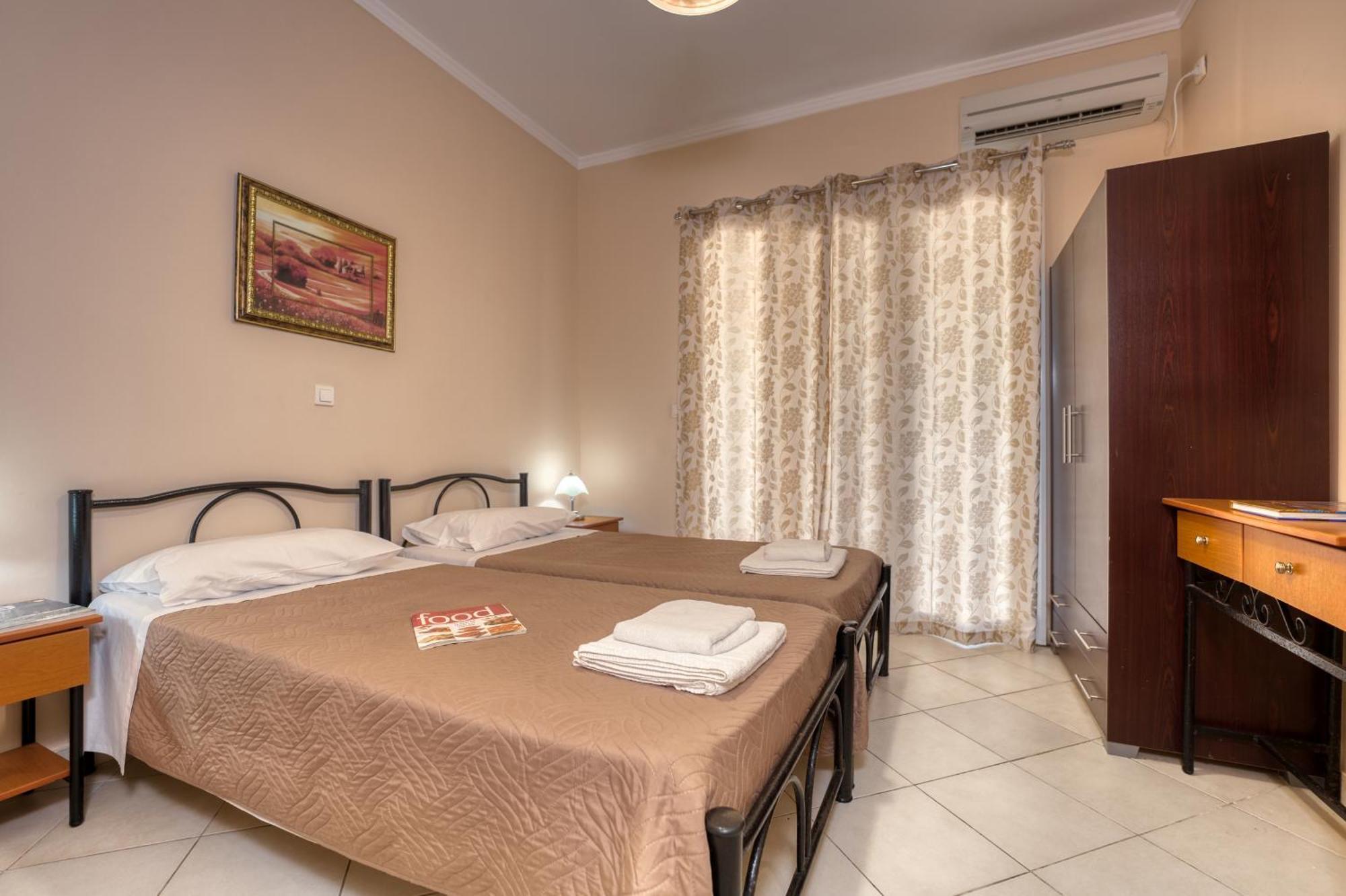 Villa Angela Agios Matthaios  Ngoại thất bức ảnh
